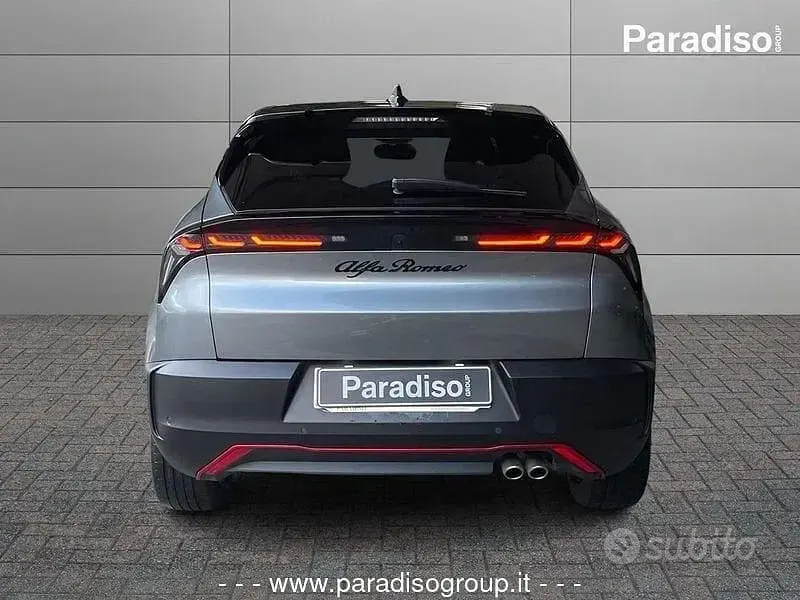 Nuova Alfa Romeo Junior Edizione Speciale 145 CV (106 kW) 2025 Grigio SUV