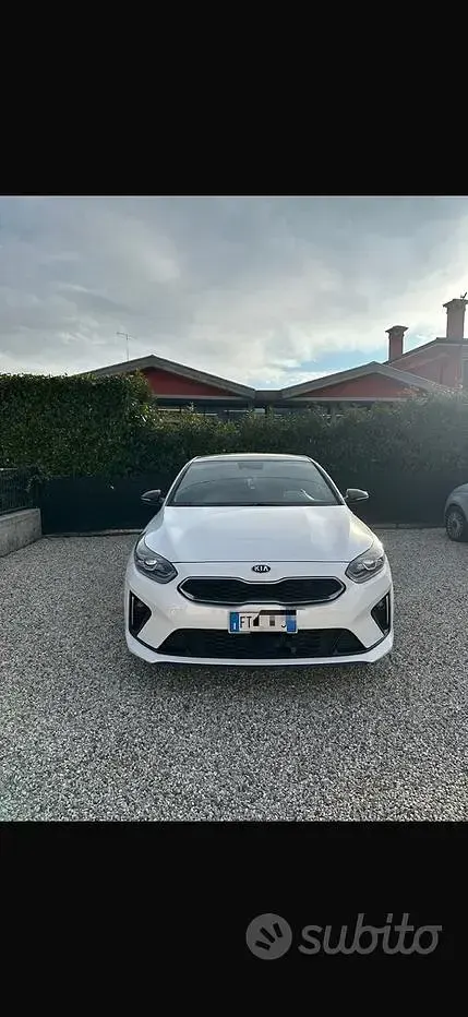 Usata Kia ProCeed GT-Line 136 CV (100 kW) 2019 Bianco Station wagon