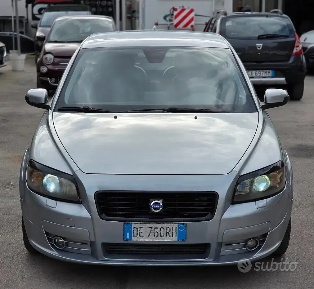 Usata Volvo C30 Summum 136 CV (100 kW) 2007 Grigio Utilitaria
