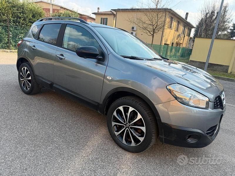 Usata Nissan Qashqai 110 CV (80 kW) 2013 Grigio SUV