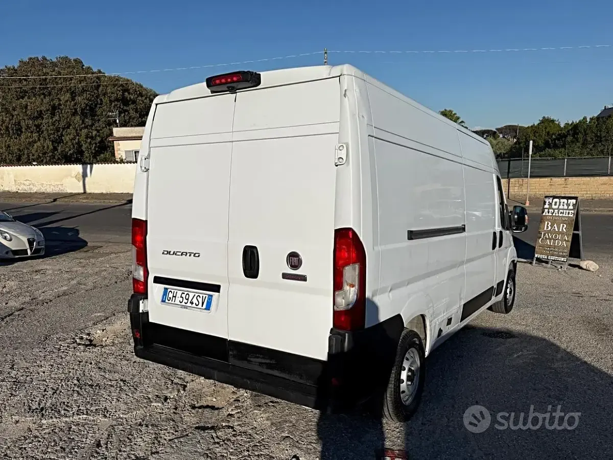 Usata Fiat Ducato 140 CV (102 kW) 2022 Bianco Furgone