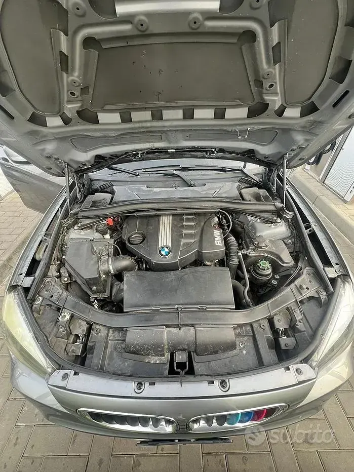 Usata BMW X1 177 CV (130 kW) 2010 Grigio SUV