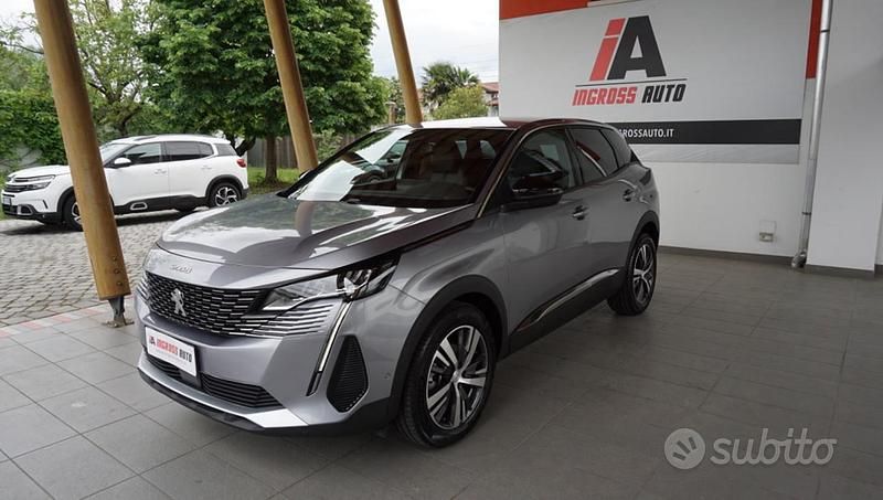 Usata Peugeot 3008 Allure 131 CV (96 kW) 2023 Grigio SUV