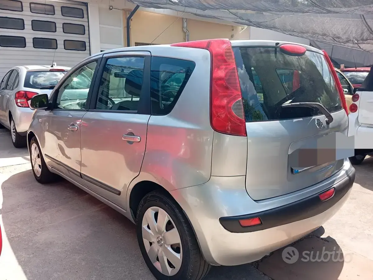 Usata Nissan Note 88 CV (64 kW) 2007 Grigio Utilitaria