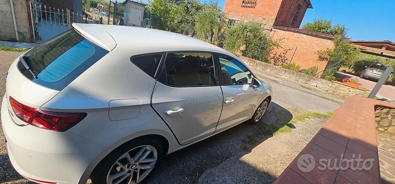 Usata Seat Leon 110 CV (80 kW) 2015 Bianco Berlina