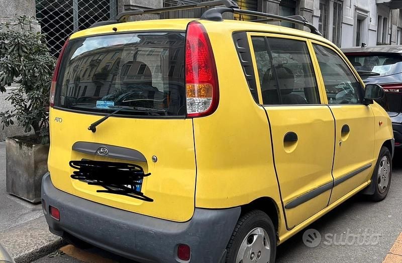 Usata Hyundai Atos 59 CV (43 kW) 2002 Giallo Utilitaria