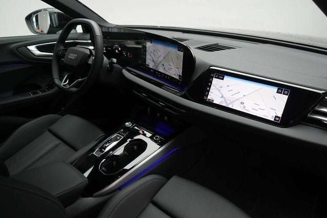 Usata Audi A5 S-Line 204 CV (150 kW) 2024 Grigio metallizzato Station wagon