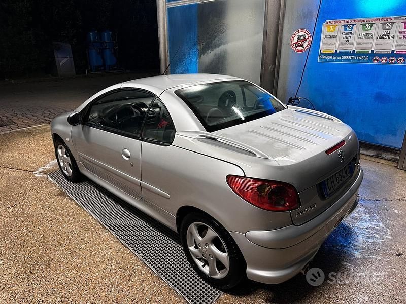 Usata Peugeot 206 80 CV (58 kW) 2001 Grigio Cabrio