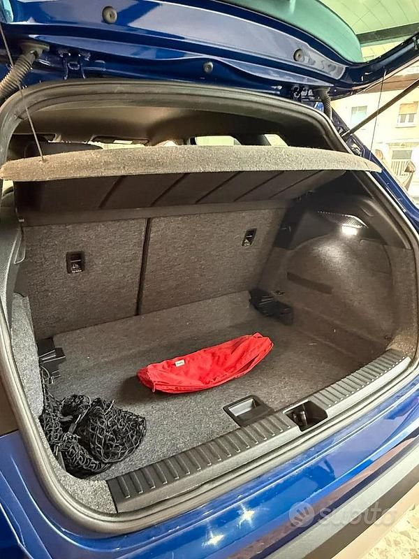 Usata Seat Arona XCELLENCE 95 CV (69 kW) 2019 Blu SUV