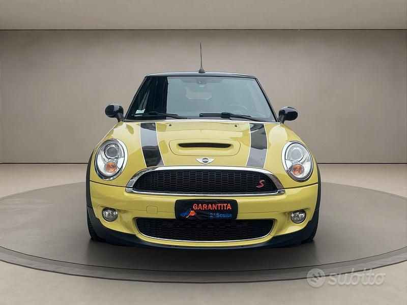 Usata Mini Cooper S Cabriolet 175 CV (128 kW) 2009 Giallo Cabrio
