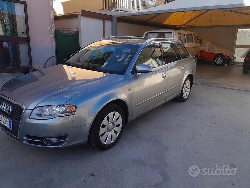 Usata Audi A4 Ambiente 140 CV (102 kW) 2005 Grigio Station wagon
