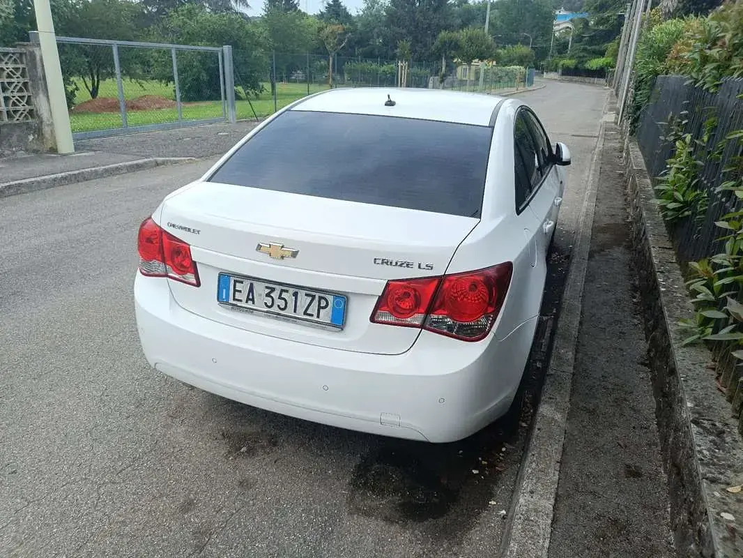 Usata Chevrolet Cruze LS 113 CV (83 kW) 2010 Bianco Berlina