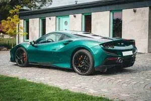 Usata Ferrari F8 720 CV (529 kW) 2022 Verde Coupé