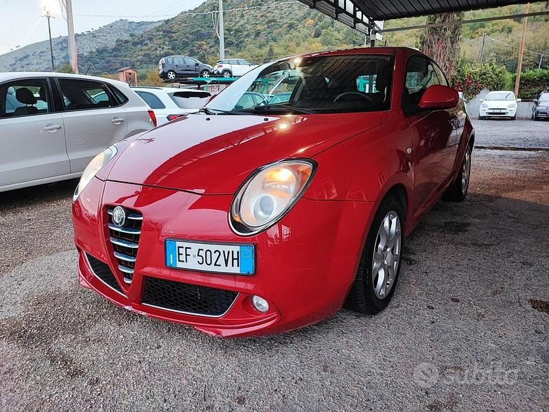 Rosso Usata 2010 Alfa Romeo MiTo Distinctive Due volumi | 4000 € (Buon prezzo) - Immagine 1/4