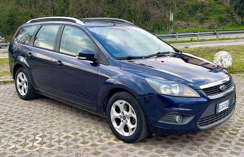 Usata Ford Focus Style 109 CV (80 kW) 2011 Blu/azzurro Station wagon