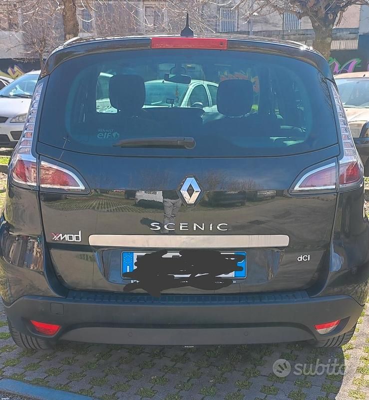 Usata Renault Scénic III XMOD 110 CV (80 kW) 2015 Nero Monovolume