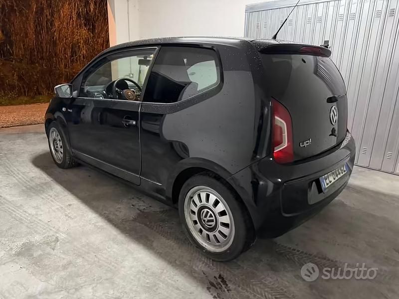 Usata VW up! Black Edition 75 CV (55 kW) 2012 Utilitaria