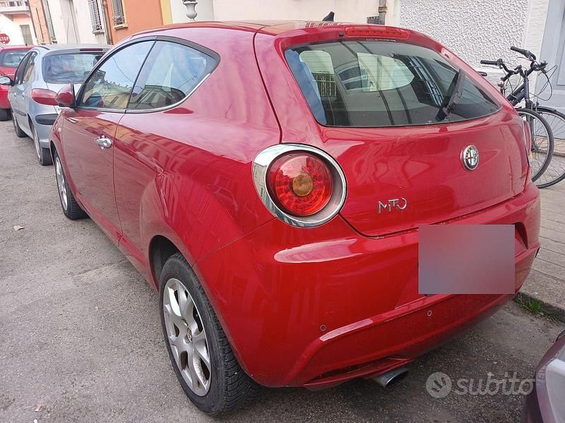 Usata Alfa Romeo MiTo Distinctive 95 CV (69 kW) 2011 Rosso Utilitaria