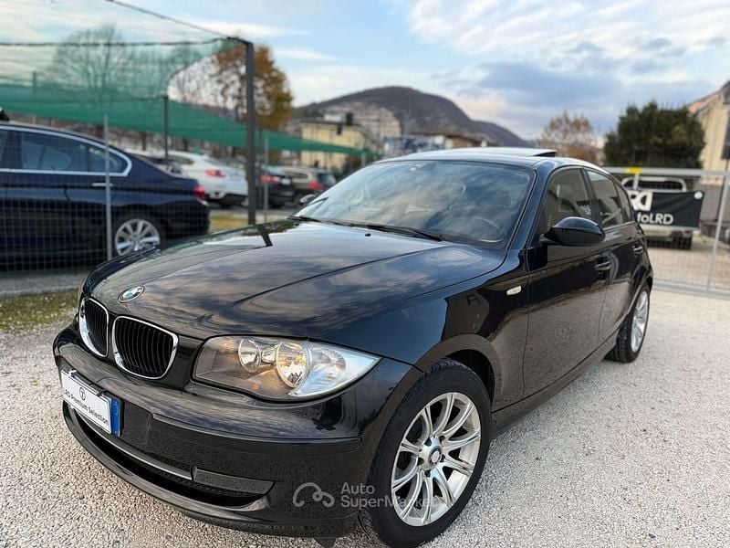 Nero Usata 2008 BMW 116 Due volumi | 4499 € (Buon prezzo) - Immagine 1/4