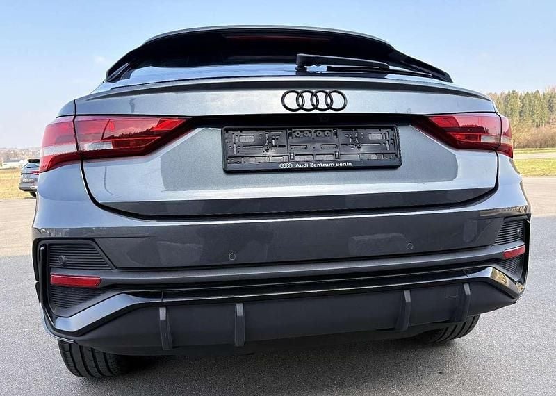 Usata Audi Q3 Sportback S-Line 150 CV (110 kW) 2022 Grigio SUV