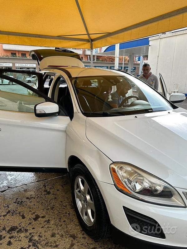 Usata Volvo XC60 203 CV (149 kW) 2011 Bianco SUV