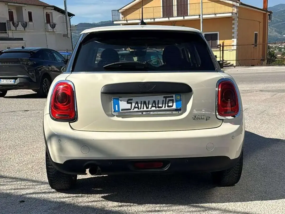 Usata Mini One D 95 CV (69 kW) 2015 Bianco Utilitaria