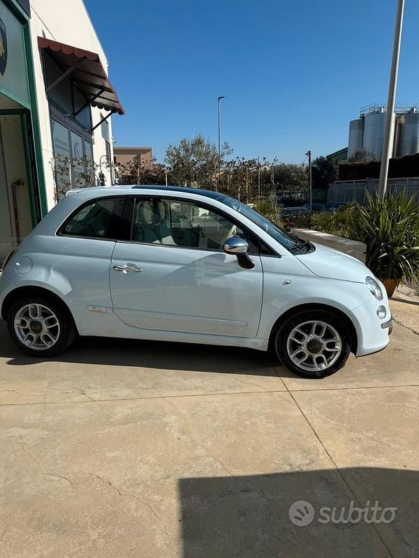 Usata Fiat 500 Pop 75 CV (55 kW) 2011 Bianco Utilitaria