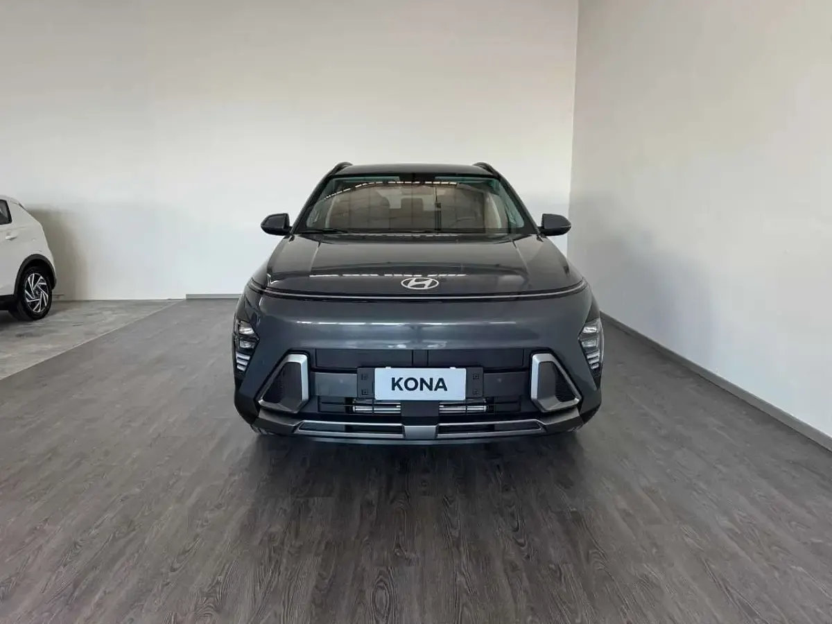 Nuova Hyundai Kona 99 CV (72 kW) 2025 Ecotronic gray pe2 SUV