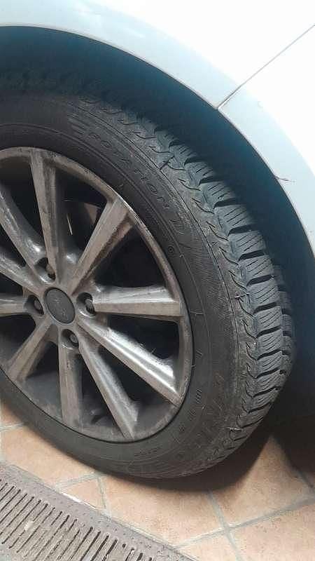 Usata Ford B-MAX Titanium 75 CV (55 kW) 2015 Monovolume