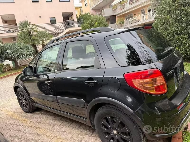 Usata Suzuki SX4 120 CV (88 kW) 2012 Blu Utilitaria