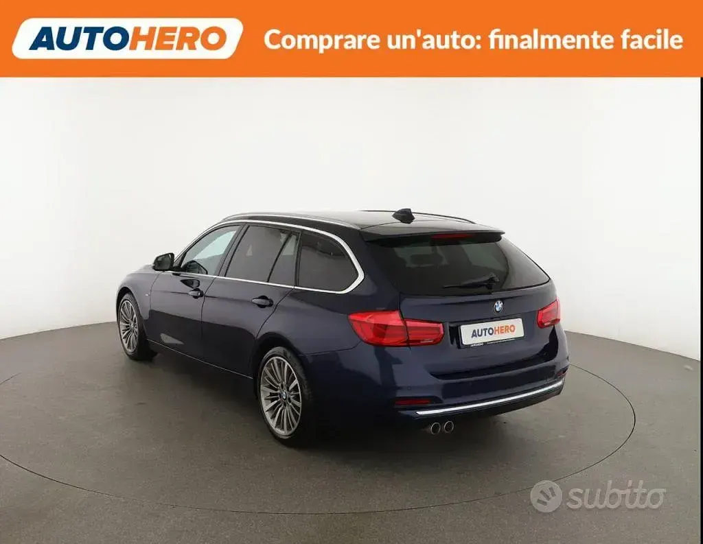 Usata BMW 325 Luxury Line 224 CV (164 kW) 2017 Blu Berlina