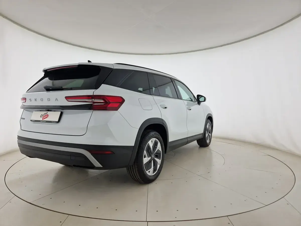 Nuova Skoda Kodiaq Executive 150 CV (110 kW) 2026 Bianco luna metallizzato SUV