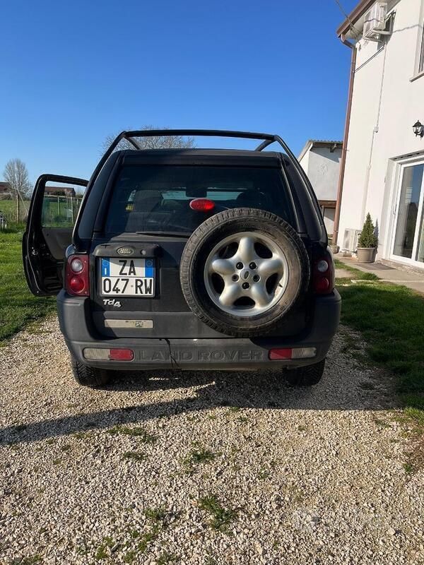 Usata Land Rover Freelander 111 CV (81 kW) 2003 SUV