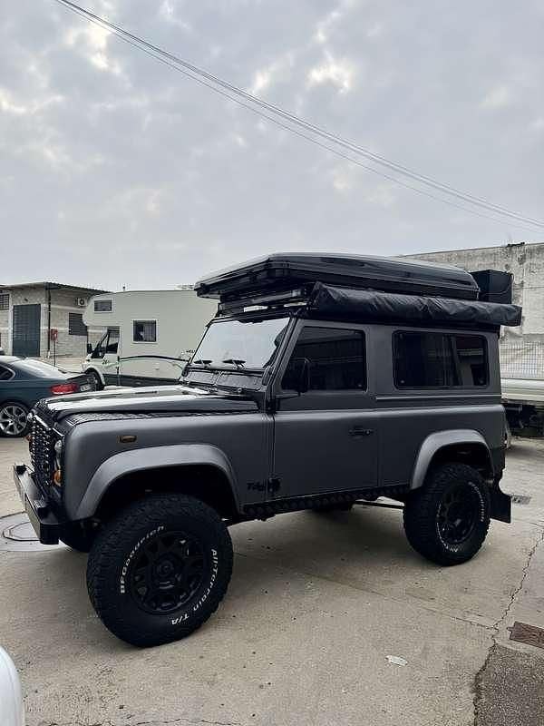 Usata Land Rover Defender 122 CV (89 kW) 2000 Station wagon