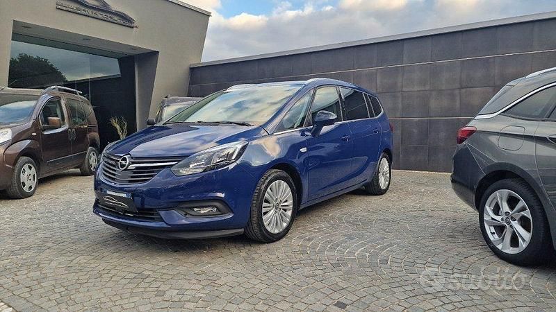 Usata Opel Zafira Innovation 134 CV (98 kW) 2018 Blu Monovolume