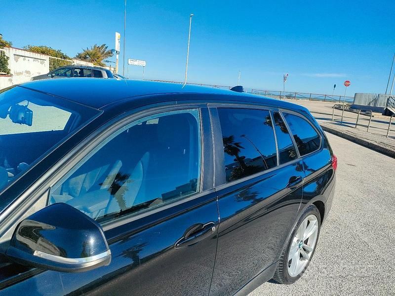 Usata BMW 320 190 CV (139 kW) 2016 Nero Station wagon