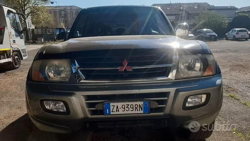 Usata Mitsubishi Pajero 2003 Blu SUV