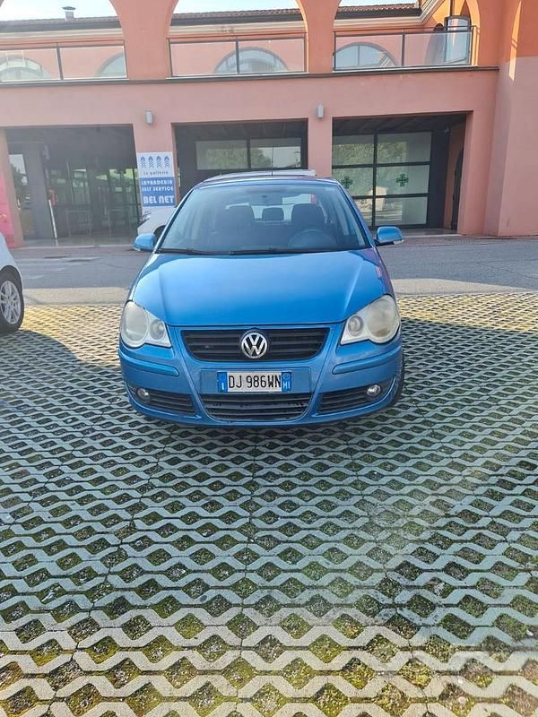 Usata VW Polo 75 CV (55 kW) 2007 Blu Berlina