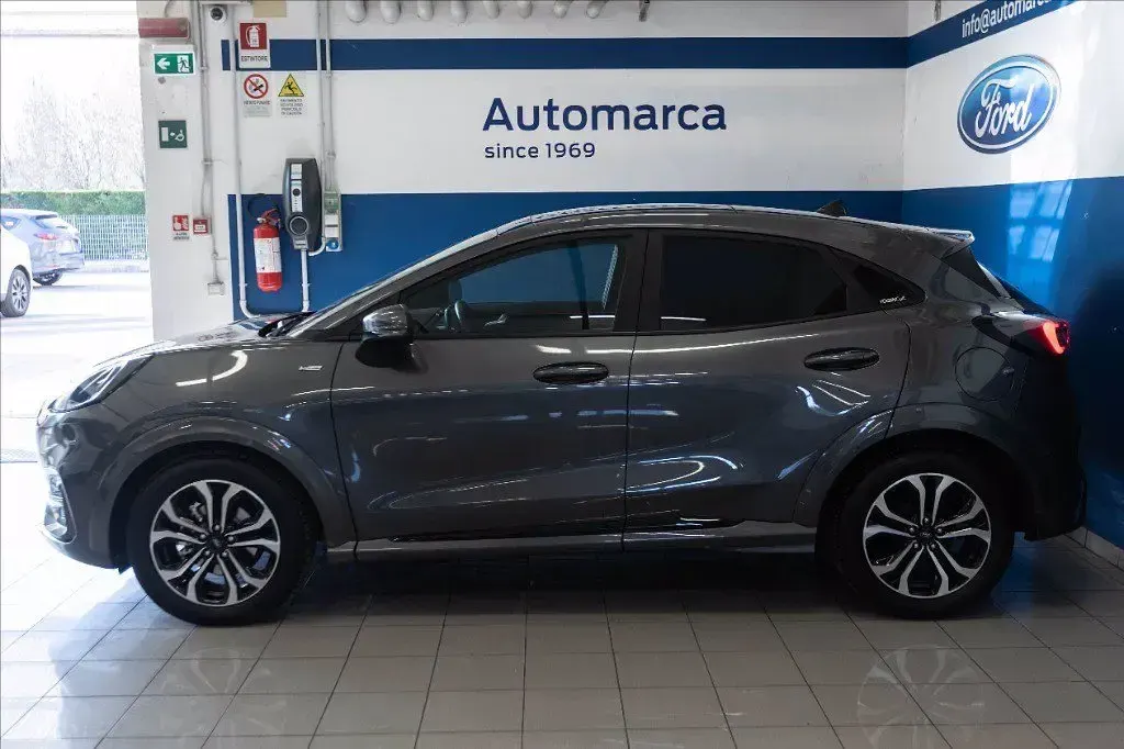 Usata Ford Puma ST-Line 125 CV (91 kW) 2023 Grigio metallizzato SUV