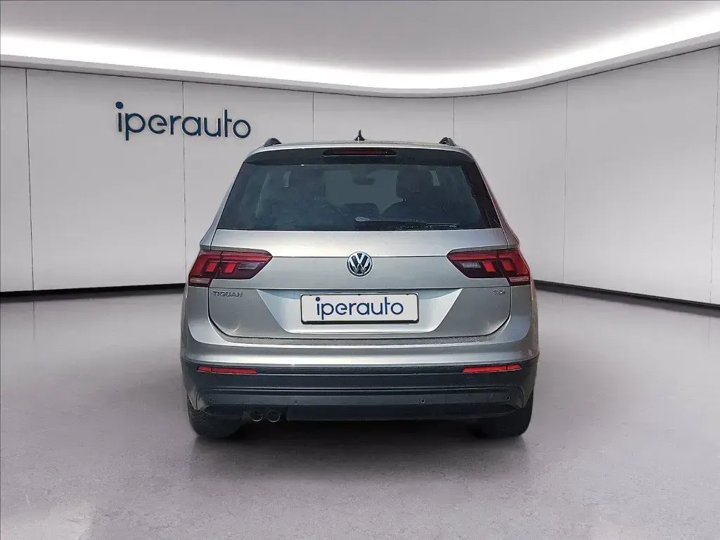 Usata VW Tiguan Business 116 CV (85 kW) 2018 Grigio SUV