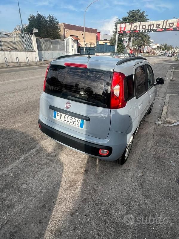 Usata Fiat Panda 69 CV (50 kW) 2019 Grigio Utilitaria