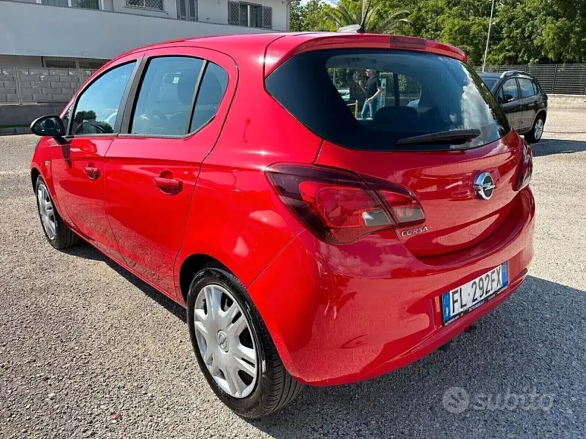Usata Opel Corsa 90 CV (66 kW) 2017 Rosso Utilitaria