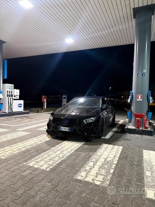 Usata Mercedes A35 AMG AMG 306 CV (225 kW) 2020 Nero Utilitaria