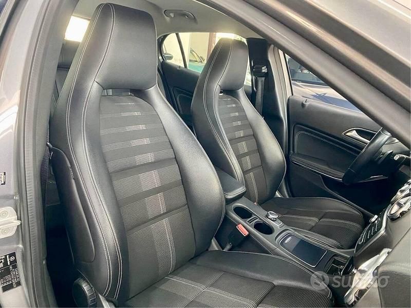 Usata Mercedes GLA200 2017 Grigio SUV