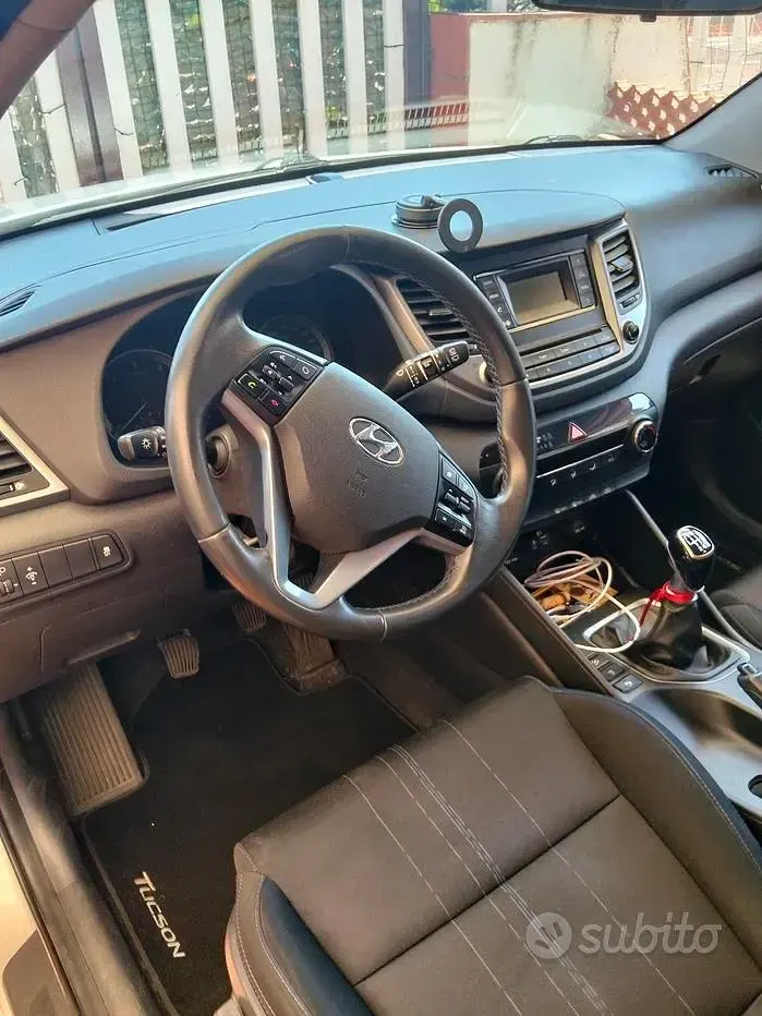 Usata Hyundai Tucson 115 CV (84 kW) 2017 Grigio SUV
