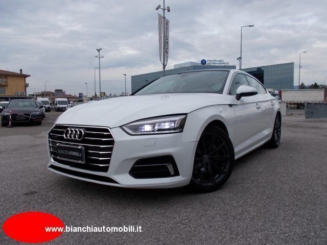 Usata Audi A5 Design 190 CV (139 kW) 2018 Bianco pastello Coupé