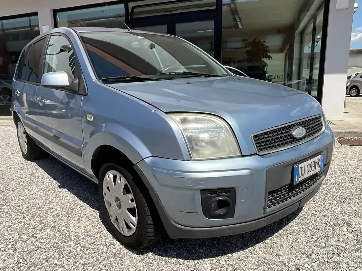 Usata Ford Fusion 80 CV (58 kW) 2008 Blu Utilitaria