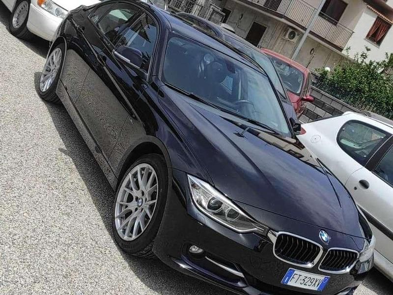 Usata BMW 320 184 CV (135 kW) 2014 Nero Berlina