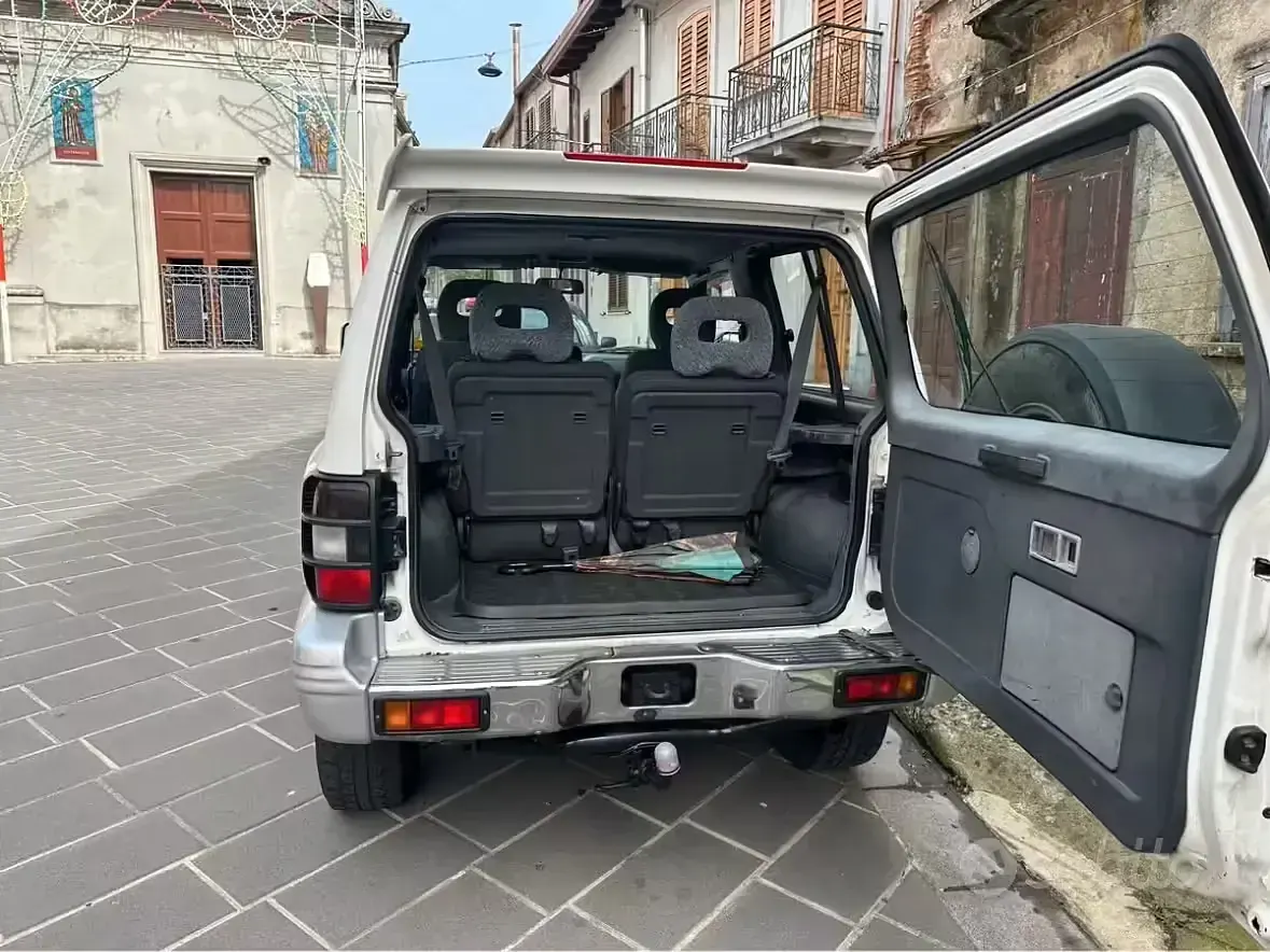 Usata Mitsubishi Pajero 125 CV (91 kW) 1999 Bianco SUV