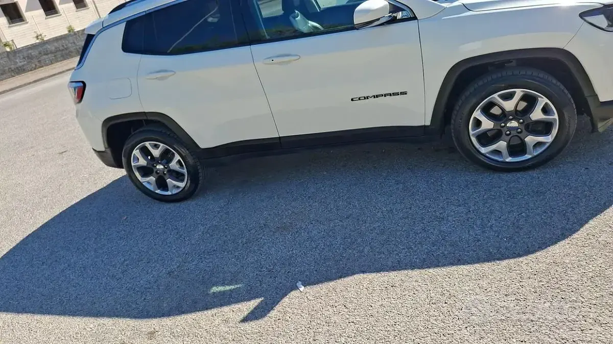 Usata Jeep Compass 140 CV (102 kW) 2018 Bianco SUV